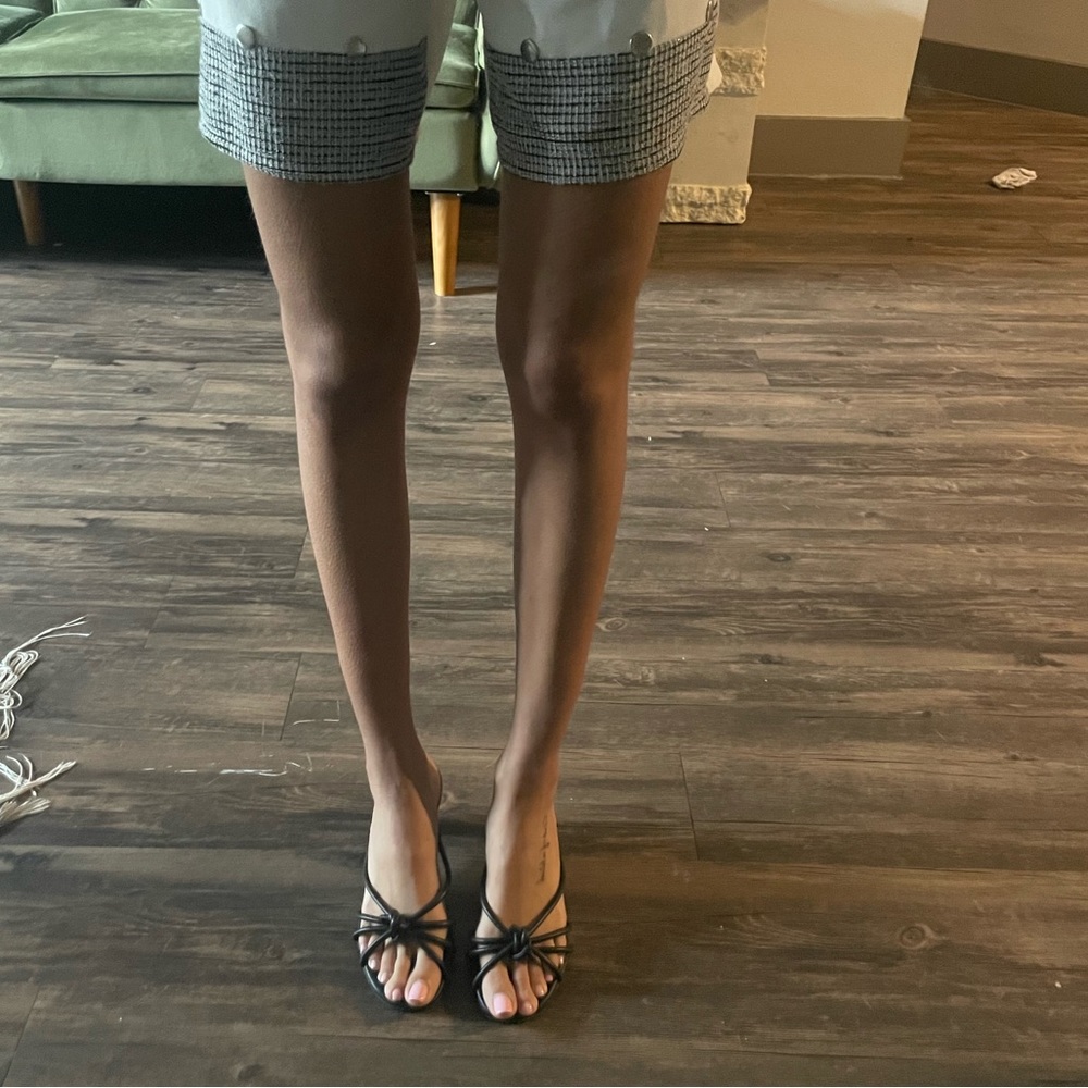 Black flattered eunice kitten heels
